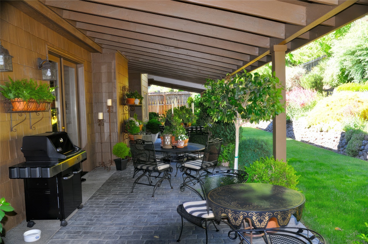 Entertainment Area